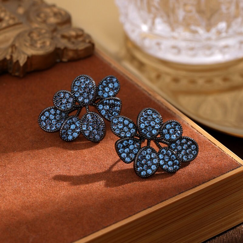 Nargis Jewelery Micro Inlaid Zircon Flower Earrings