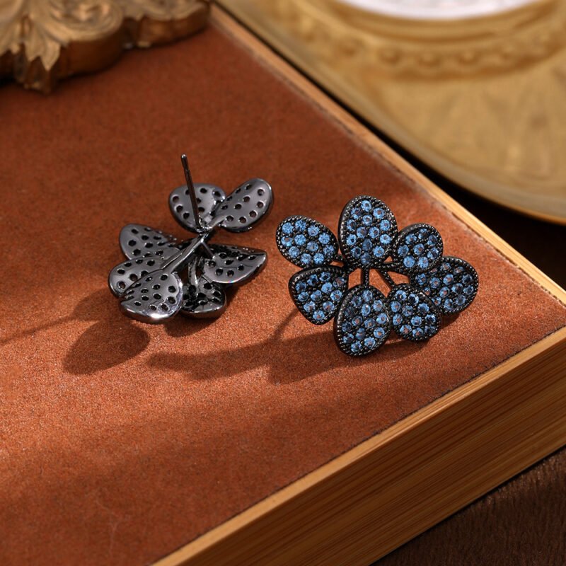 Nargis Jewelery Micro Inlaid Zircon Flower Earrings