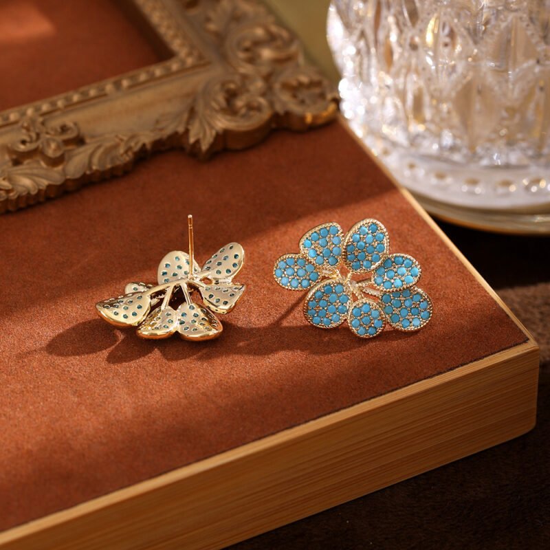 Nargis Jewelery Micro Inlaid Zircon Flower Earrings