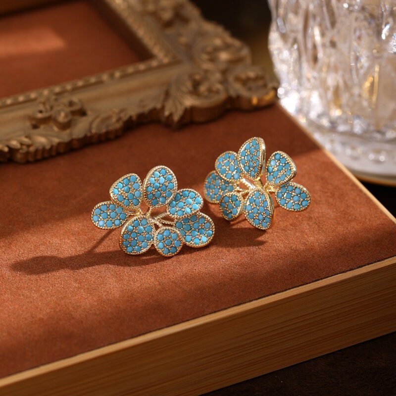 Nargis Jewelery Micro Inlaid Zircon Flower Earrings